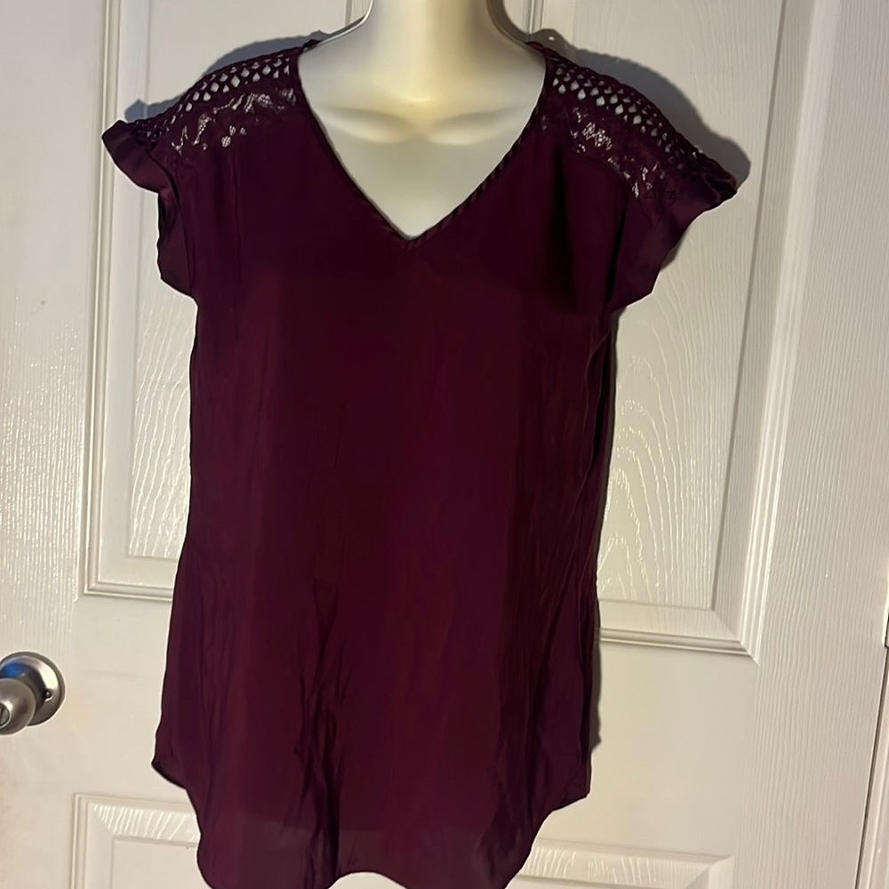 Express burgundy detail top
